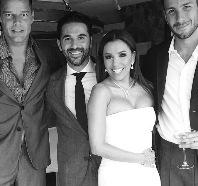 Ricky Martín y su pareja junto a los recién casados Eva Longoria y José Bastón