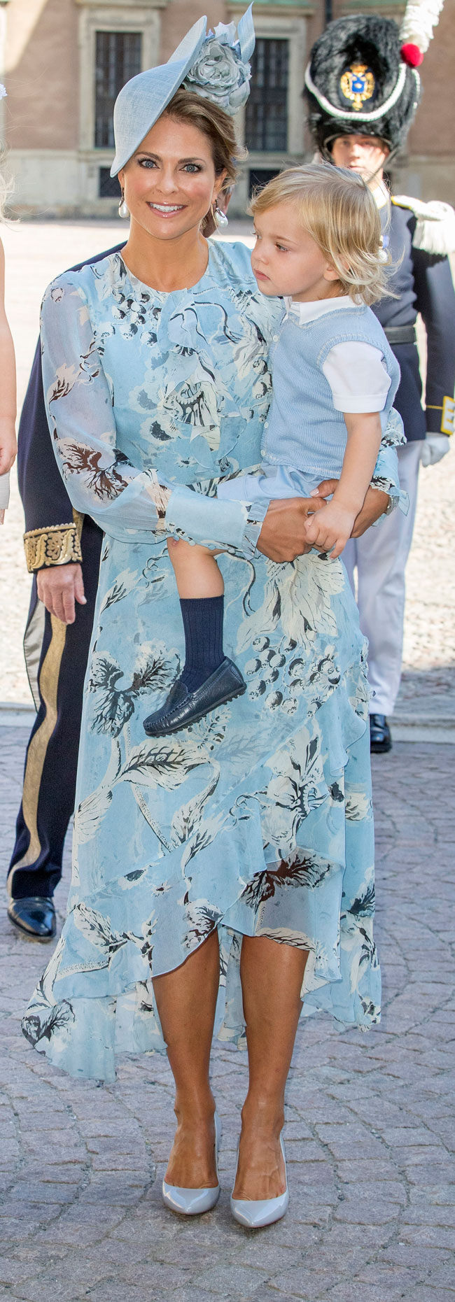 magdalena-de-suecia-en-azul