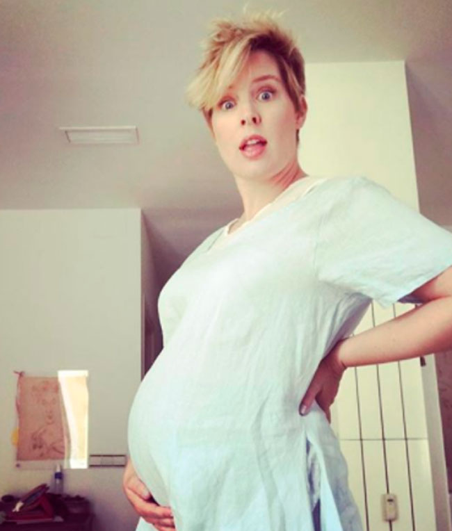 tania-luciendo-barriga-en-el-mes-de-abril