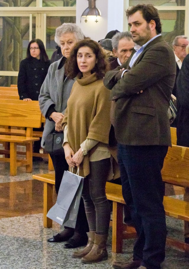 despidiendo-a-su-madre-anita-marx