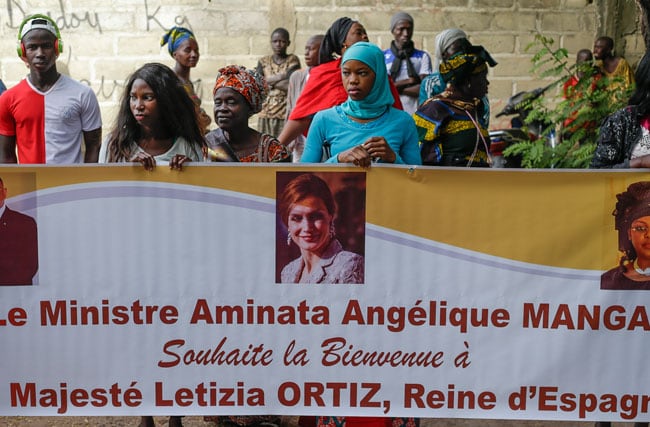 La llamativa ultradiscreción de Letizia en su segundo día en Senegal