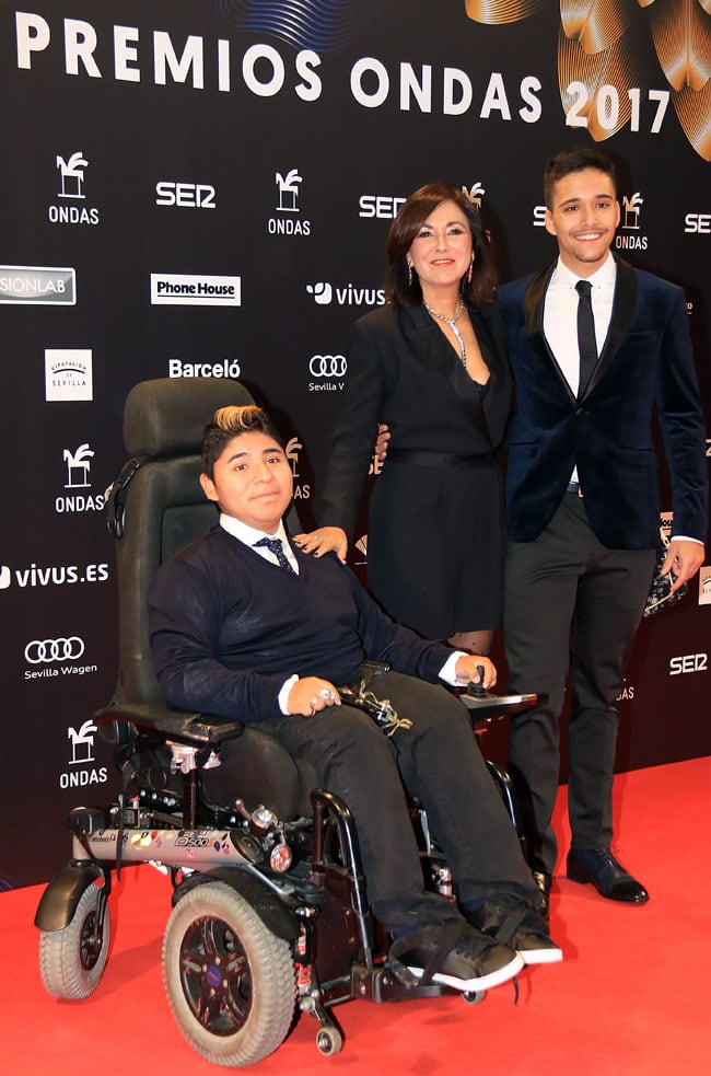 primera-aparicion-publica-en-familia