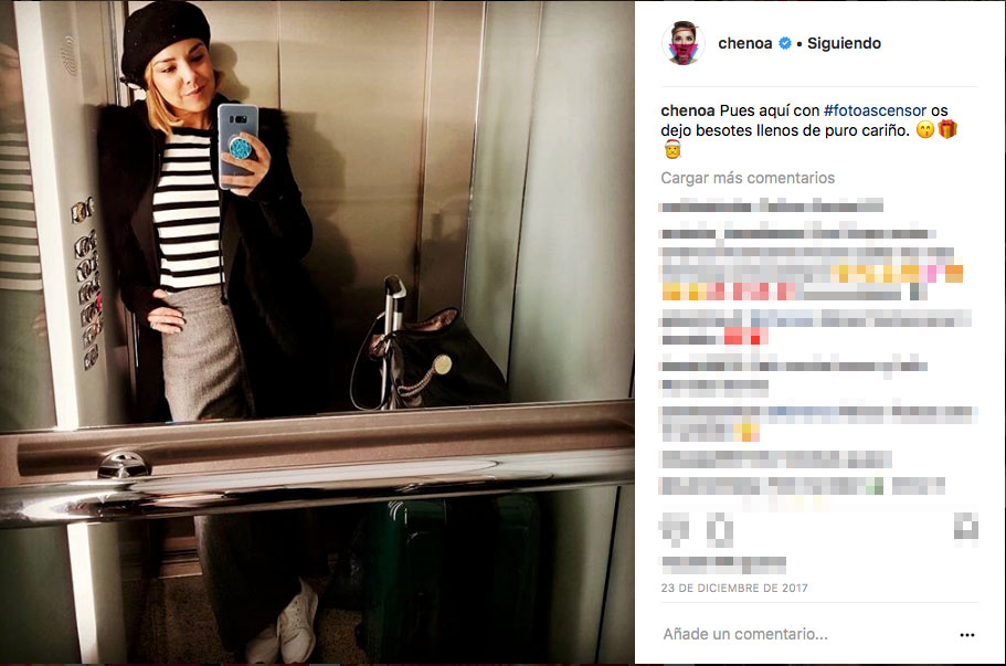 chenoa-ha-hecho-famosos-sus-selfies-en-el-ascensor