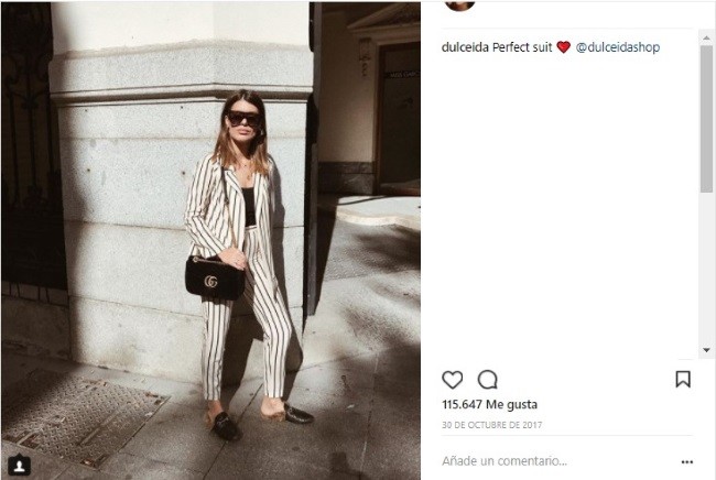dulceida-y-su-traje-de-raya-diplomatica