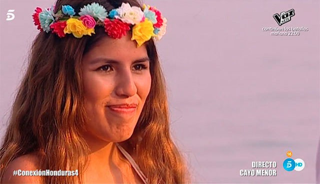 la-joven-y-su-chico-quieren-celebrar-una-boda-mas-seria-mas-adelante