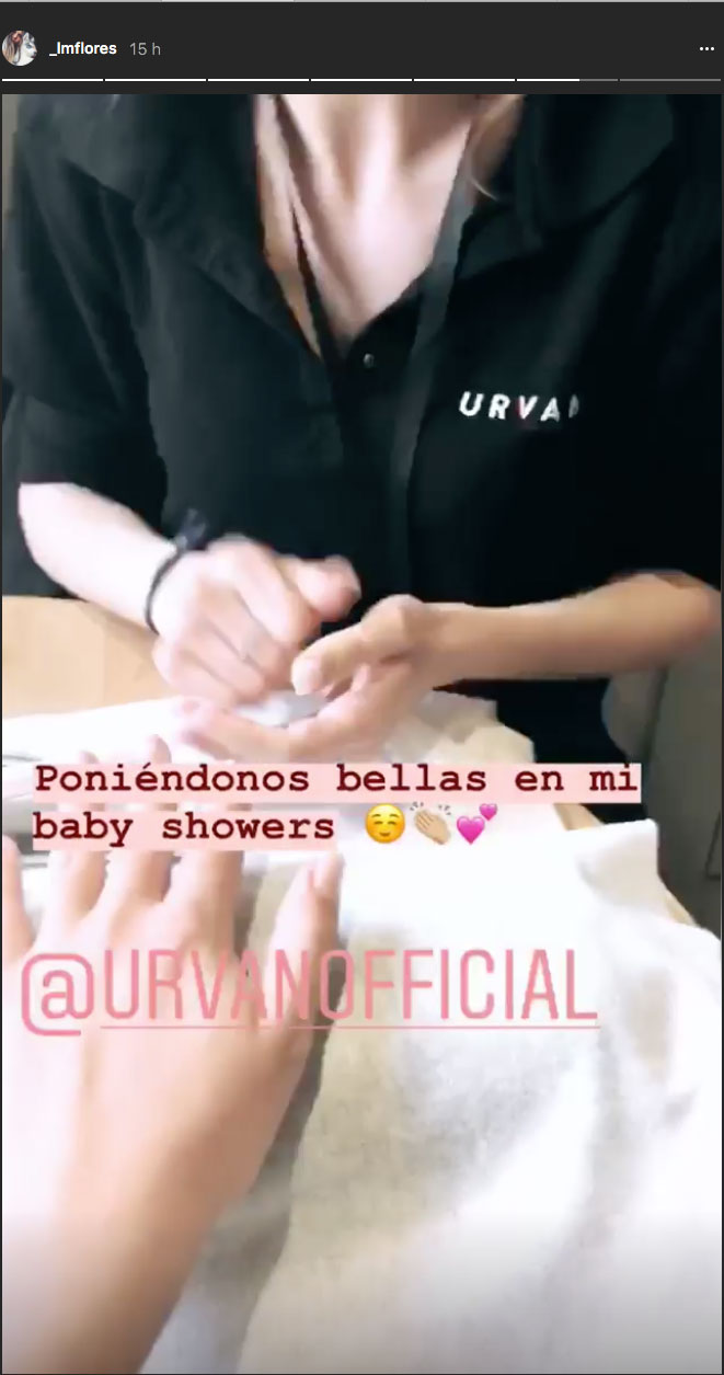 la-sobrina-de-mar-flores-disfruto-de-una-manicura