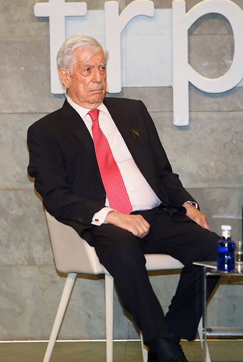 ciudadanos-estaria-pensando-en-mario-vargas-llosa-como-candidato-a-la-comunidad-de-madrid