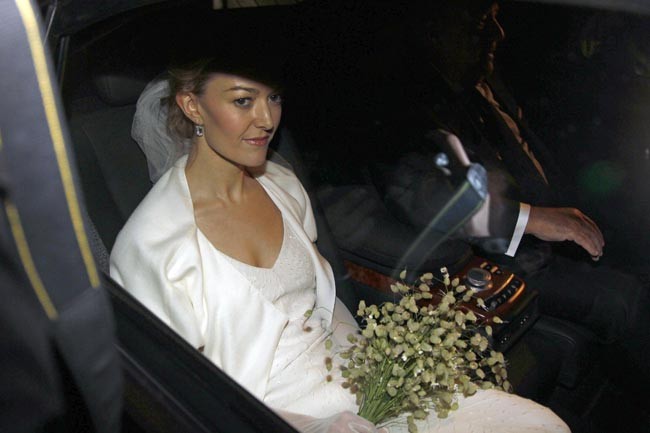 marta-ortega-vestida-de-novia-llega-al-pazo-de-anceis