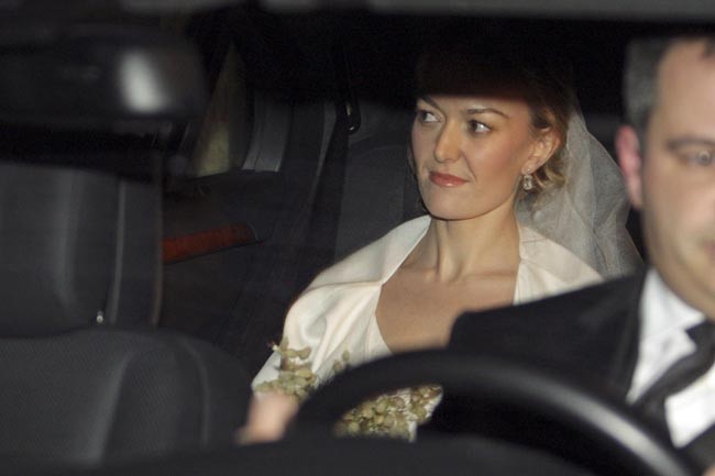 marta-ortega-vestida-de-novia-llega-al-pazo-de-anceis