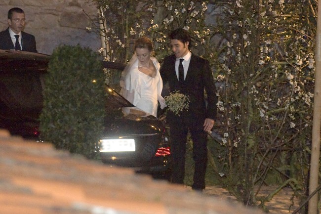 marta-ortega-vestida-de-novia-llega-al-pazo-de-anceis