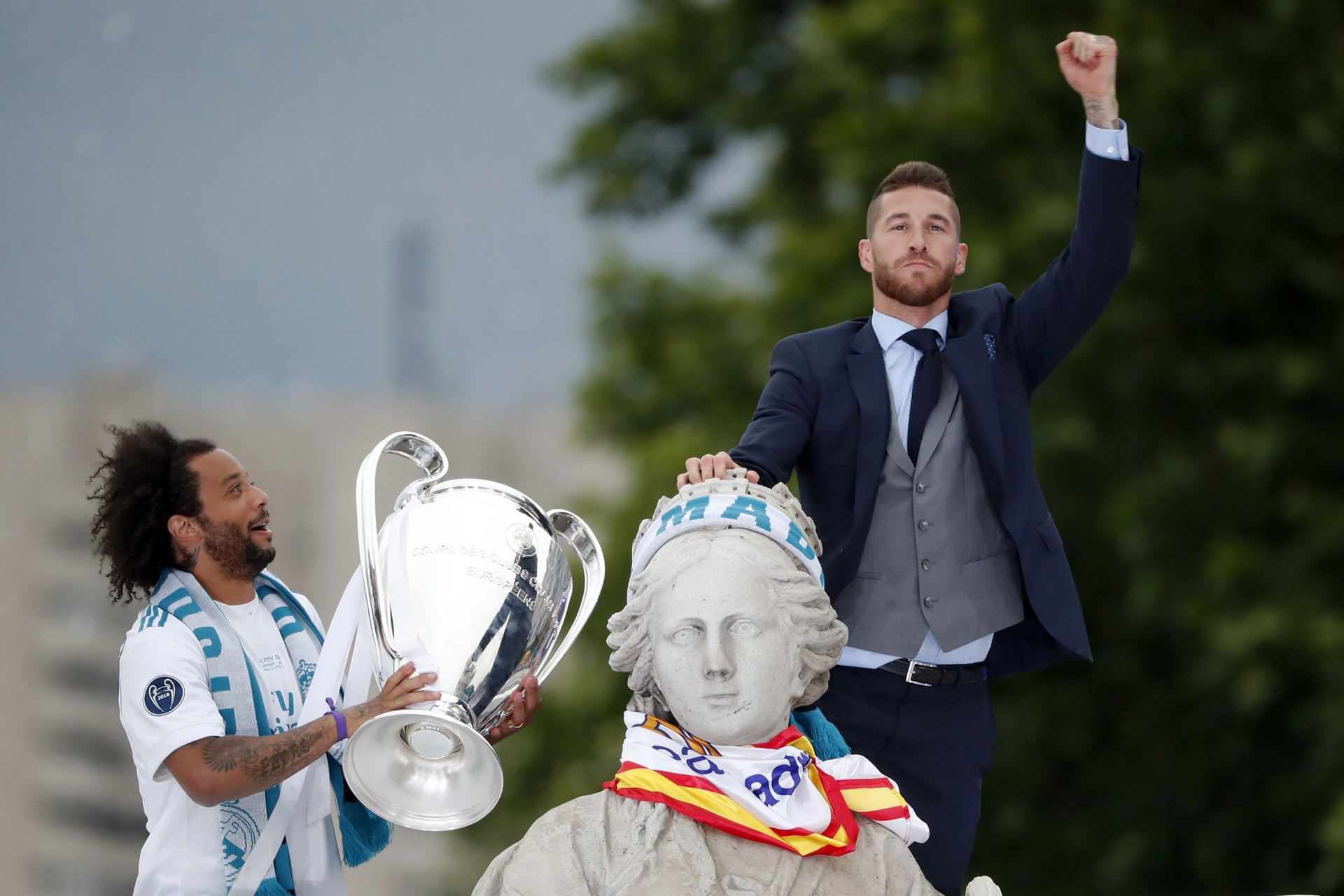 es-un-idolo-de-la-aficion-blanca-y-este-ano-ha-vuelto-a-coronar-a-la-diosa-cibeles