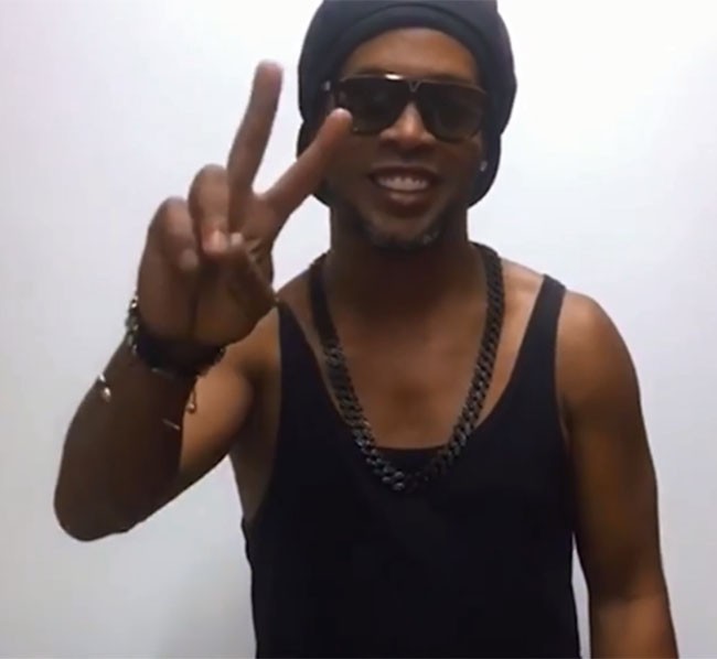 Ronaldinho desmiente su boda bígama: "Es la mayor mentira"