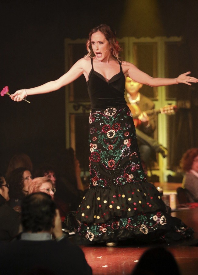 tampoco-desentonaria-la-cantante-de-supersingles-anabel-duenas-que-actualmente-esta-homenajeando-a-rocio-jurado