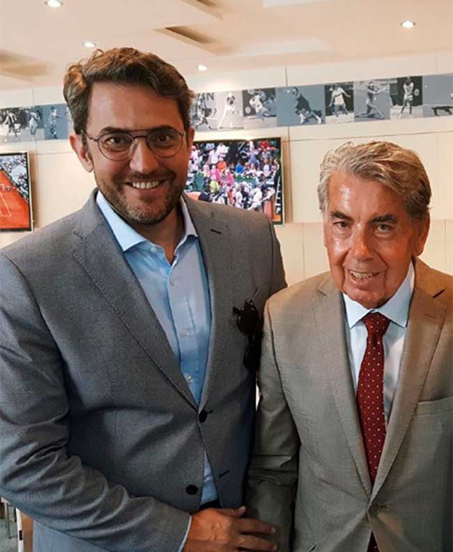 fotografiarse-con-leyendas-del-deporte-siempre-facilita-las-cosas