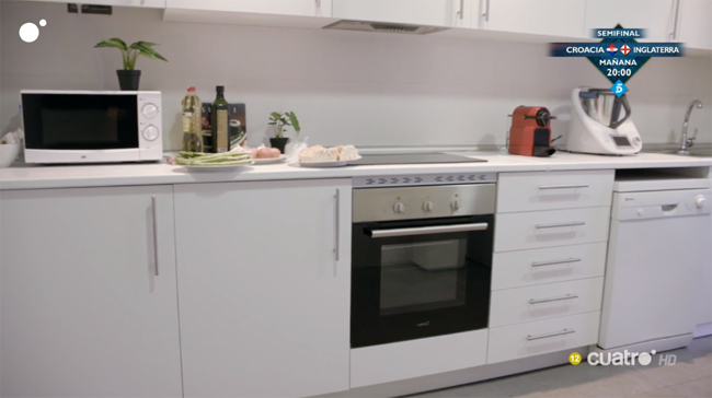 asi-es-la-austera-cocina-de-kiko-rivera