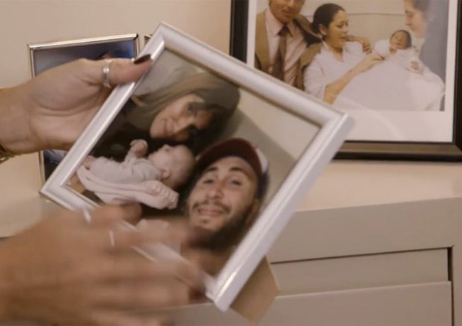 esta-foto-con-su-hermana-y-su-hija-carlota-decora-su-casa