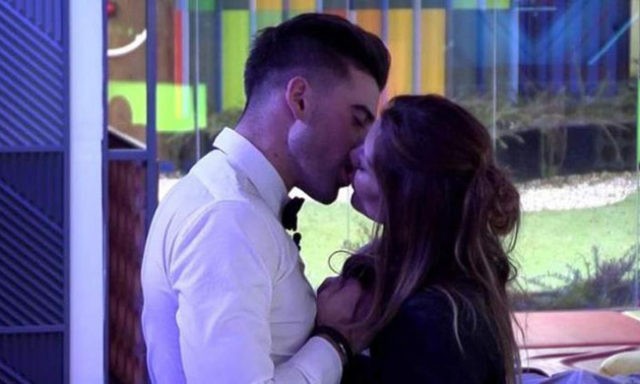 el-amor-lo-tengo-la-cuestion-es-que-no-llega-asegura