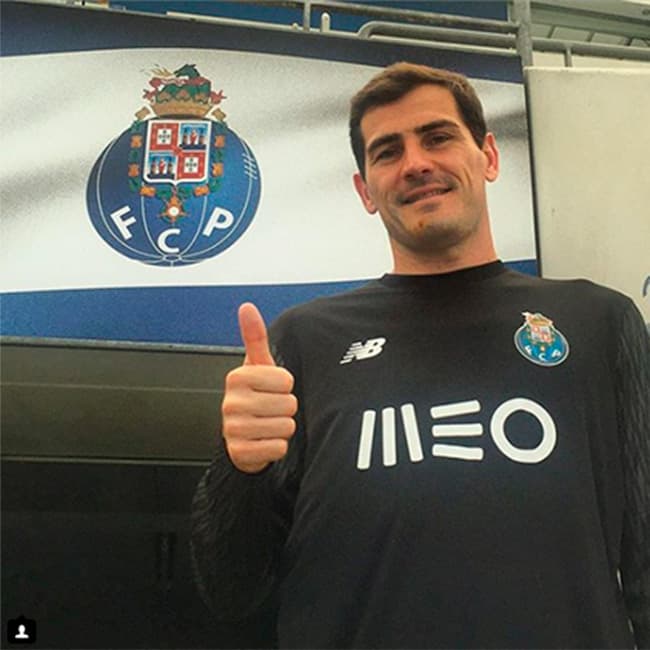 Iker Casillas pone en duda que el hombre pisara la Luna y la encuesta se hace viral