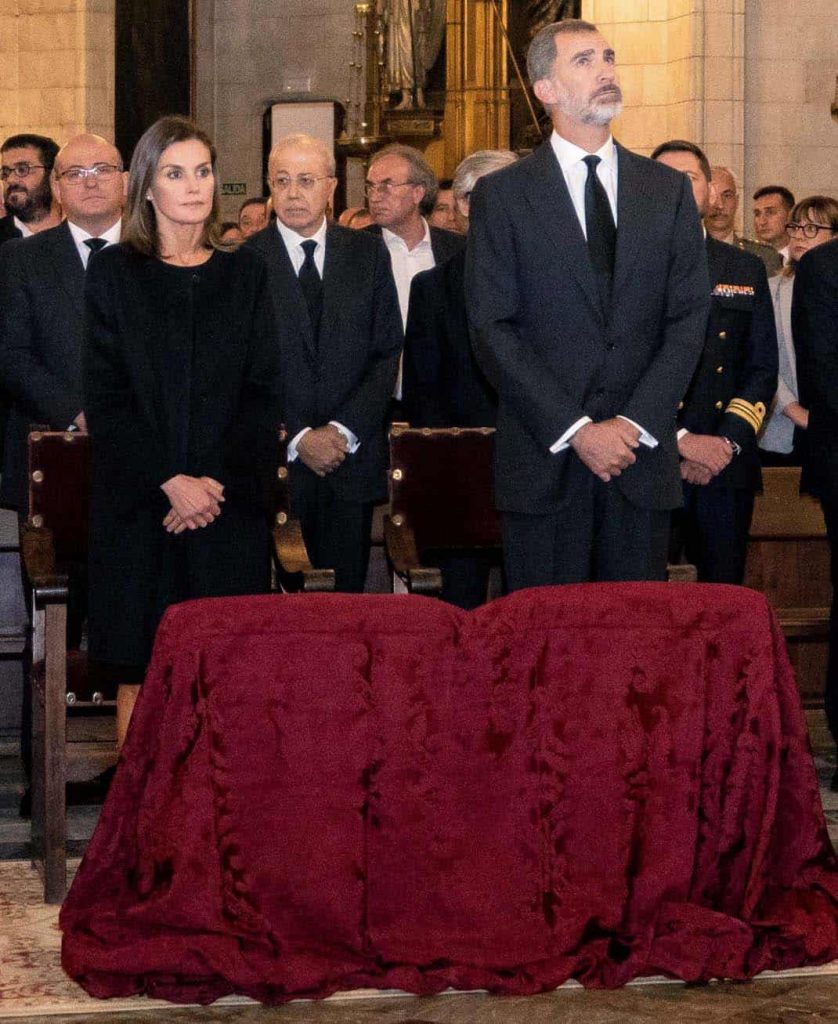 Los Reyes Felipe y Letizia en el funeral de Mallorca