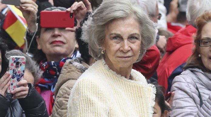 La Reina Sofía planta a su familia griega en una cita muy importante para ellos
