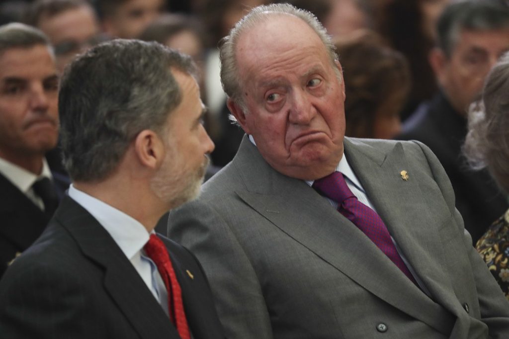 el Rey Juan Carlos y el Rey Felipe