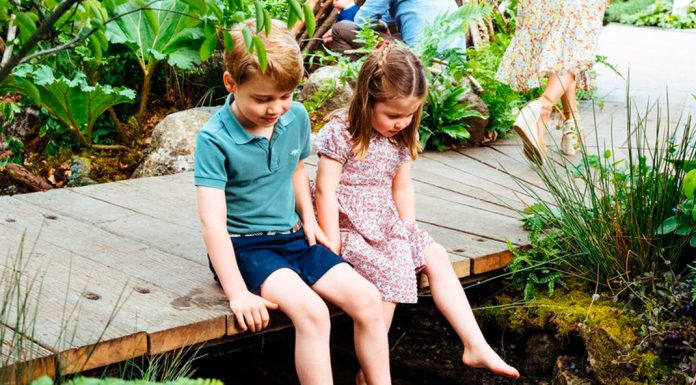 George y Charlotte de Cambridge regresan al jardín de su madre en una visita secreta