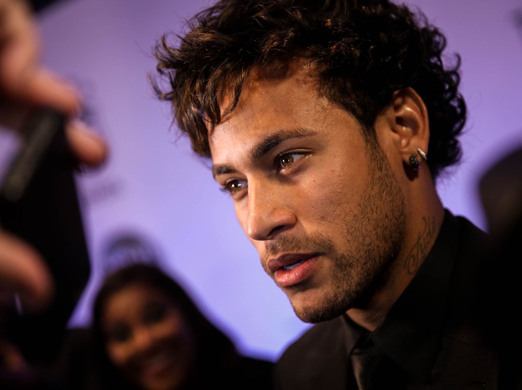 Neymar vídeo Najila modelo violación