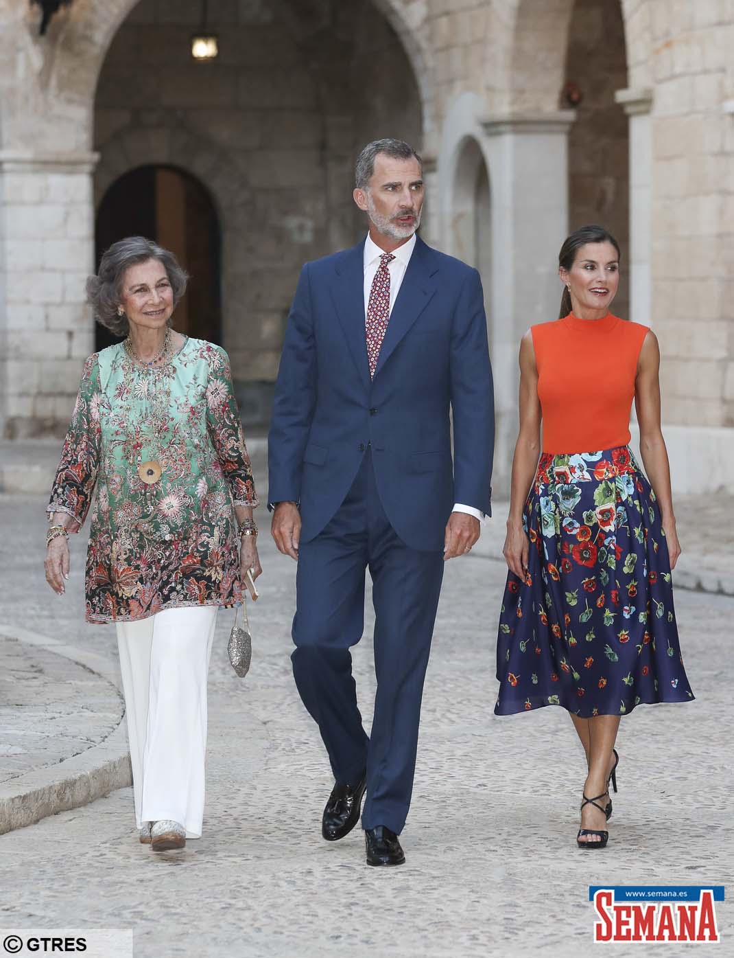 Rey Felipe VI, Reina Sofía de Grecia, Reina Letizia