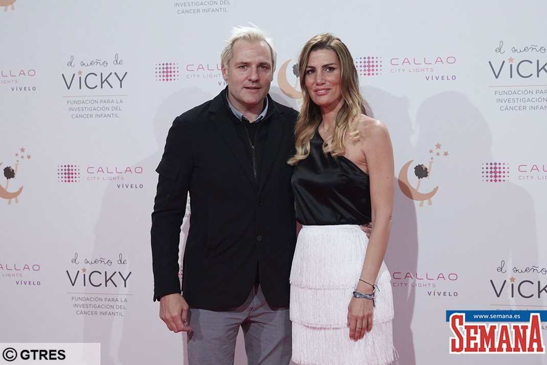 Former soccerplayer Santiago Cañizares and Mayte Garcia at photocall of " El sueño de Vicky " Foundation event in Madrid on Tuesday , 23 April 2019.