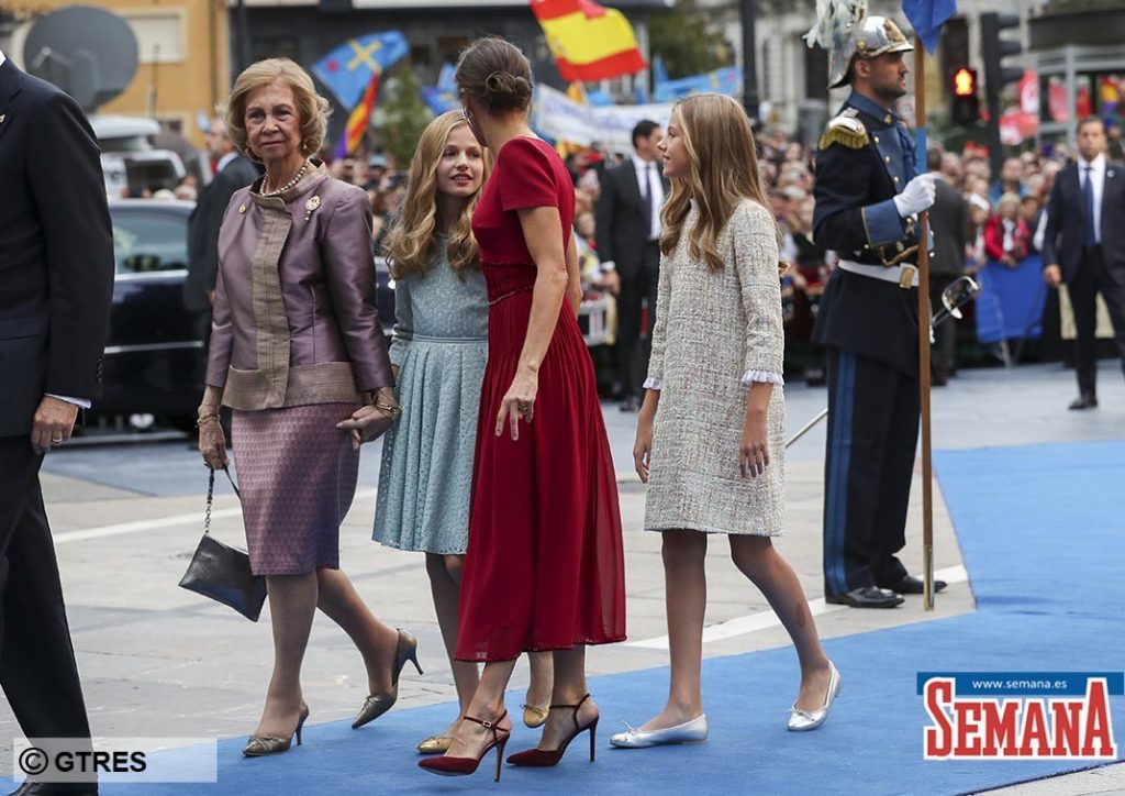 Spanish Queen Letizia Ortiz with daughters Princess of Asturias Leonor de Borbon and Sofia de Borbon next to Emeritus Queen Sofia of Greece arriving to Princess of Asturias Awards 2019 in Oviedo, on Friday 18 October 2019.