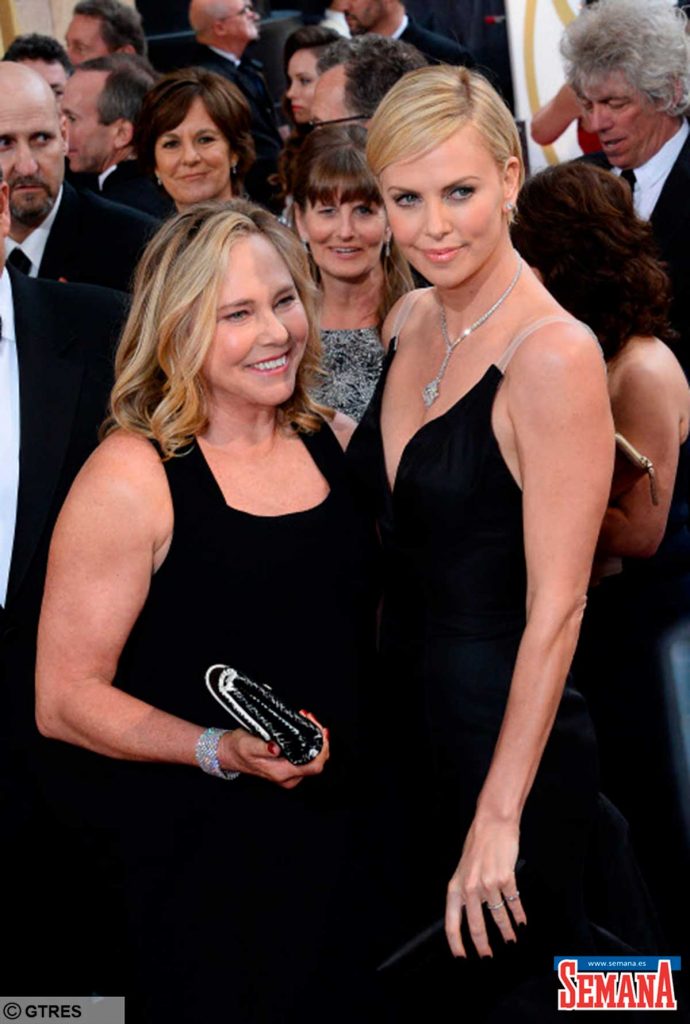 charlize-theron-madre