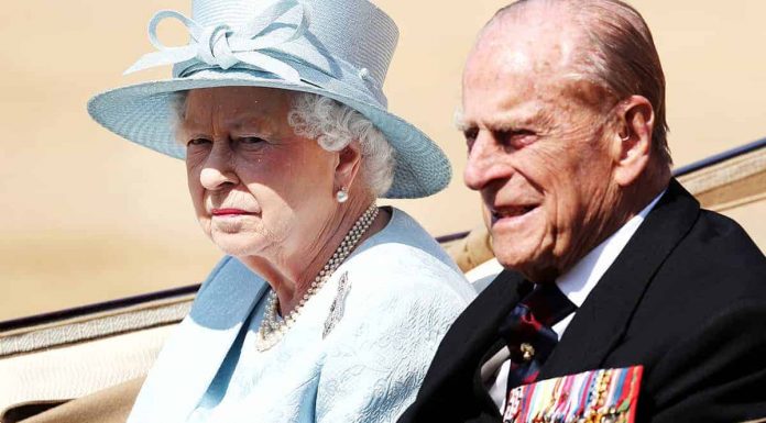 ÚLTIMA HORA: El duque de Edimburgo, marido de la reina Isabel II, ingresado de urgencia en el hospital