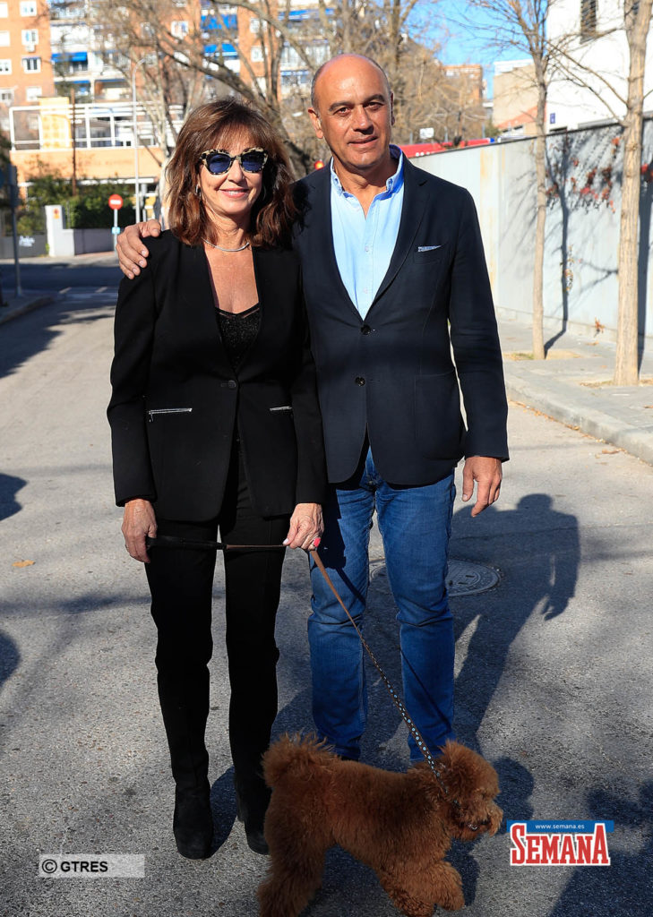 Ana Rosa Quintana celebrates her birthday with her husband Juan Muñoz and her dog. Madrid January 12, 2020
