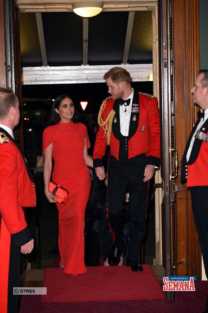 Britain's Prince Harry and his wife Meghan arrive to attend the Mountbatten Festival of Music at the Royal Albert Hall in London, Britain March 7, 2020. Eddie Mulholland/Pool via REUTERS *** Local Caption *** .