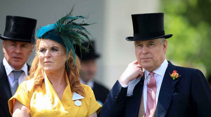 Sarah Ferguson y el príncipe Andrés, demandados por 8 millones de euros