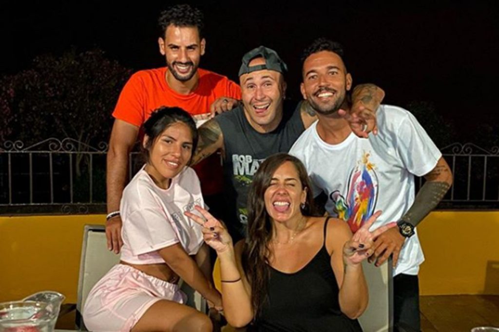 Kiko Rivera e Isa Pantoja despiden el verano con una celebración familiar en Cantora
