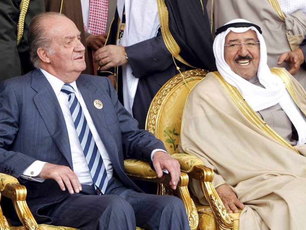 El Rey Juan Carlos, apenado por la muerte de un buen amigo, el emir de Kuwait