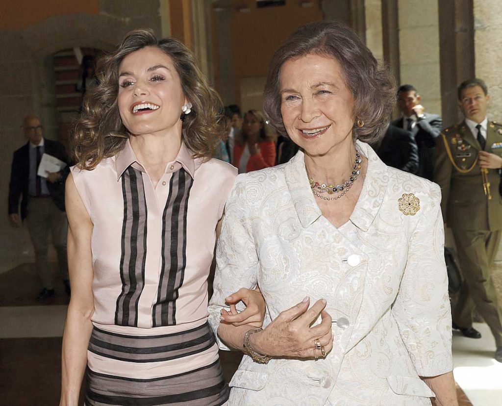 La Reina Letizia o Doña Sofía, ¿quién es mejor ‘reina cooperante’?