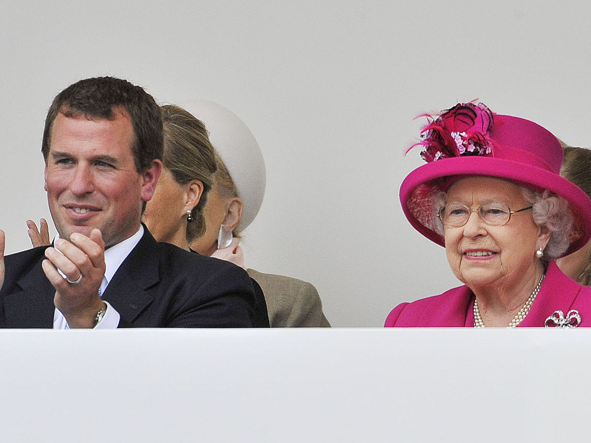 Peter Phillips y la Reina Isabel II