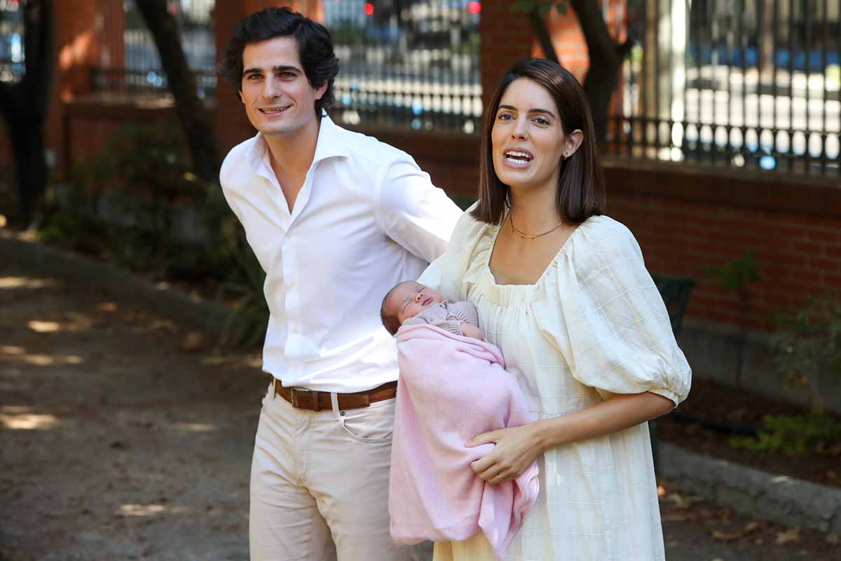 Los duques de Huéscar: sin poder bautizar a su hija, pero con otro gran motivo para celebrar