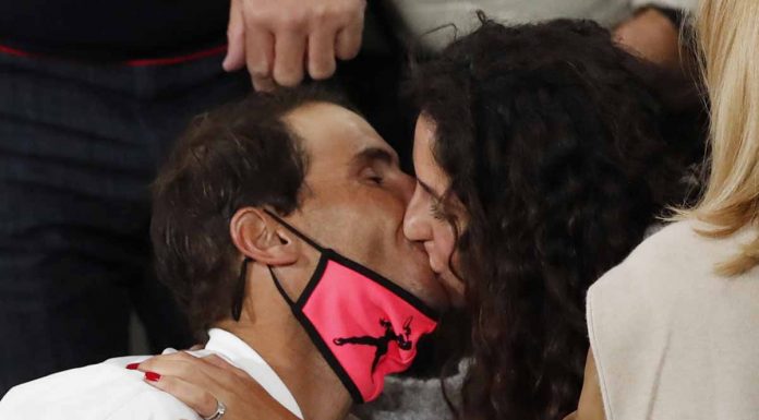 Fotos del día: El romántico beso de Rafa Nadal a Xisca Perelló tras ganar su 13º Roland Garros