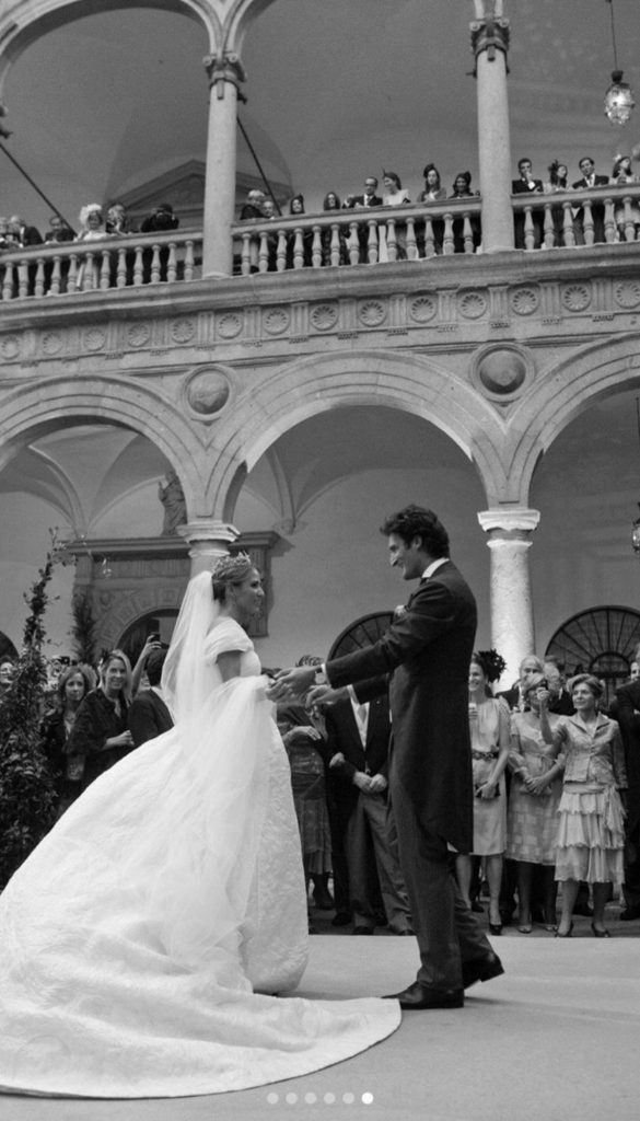 Laura Vecino desvela fotos inéditas de su boda con Rafael Medina para celebrar sus diez años de amor
