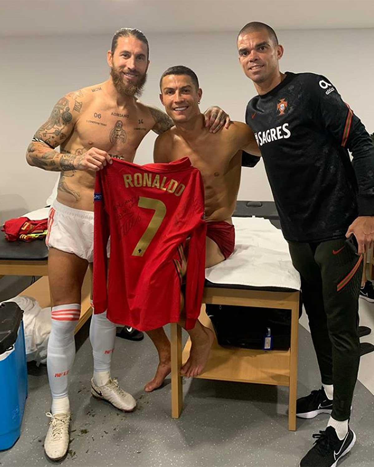 La foto que preocupa a Sergio Ramos y Pilar Rubio tras el positivo de Cristiano Ronaldo en coronavirus