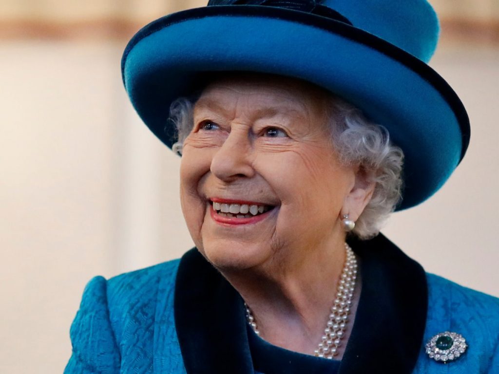 El emotivo discurso navideño de Isabel II: "Lo único que queremos en estas fechas es un abrazo"