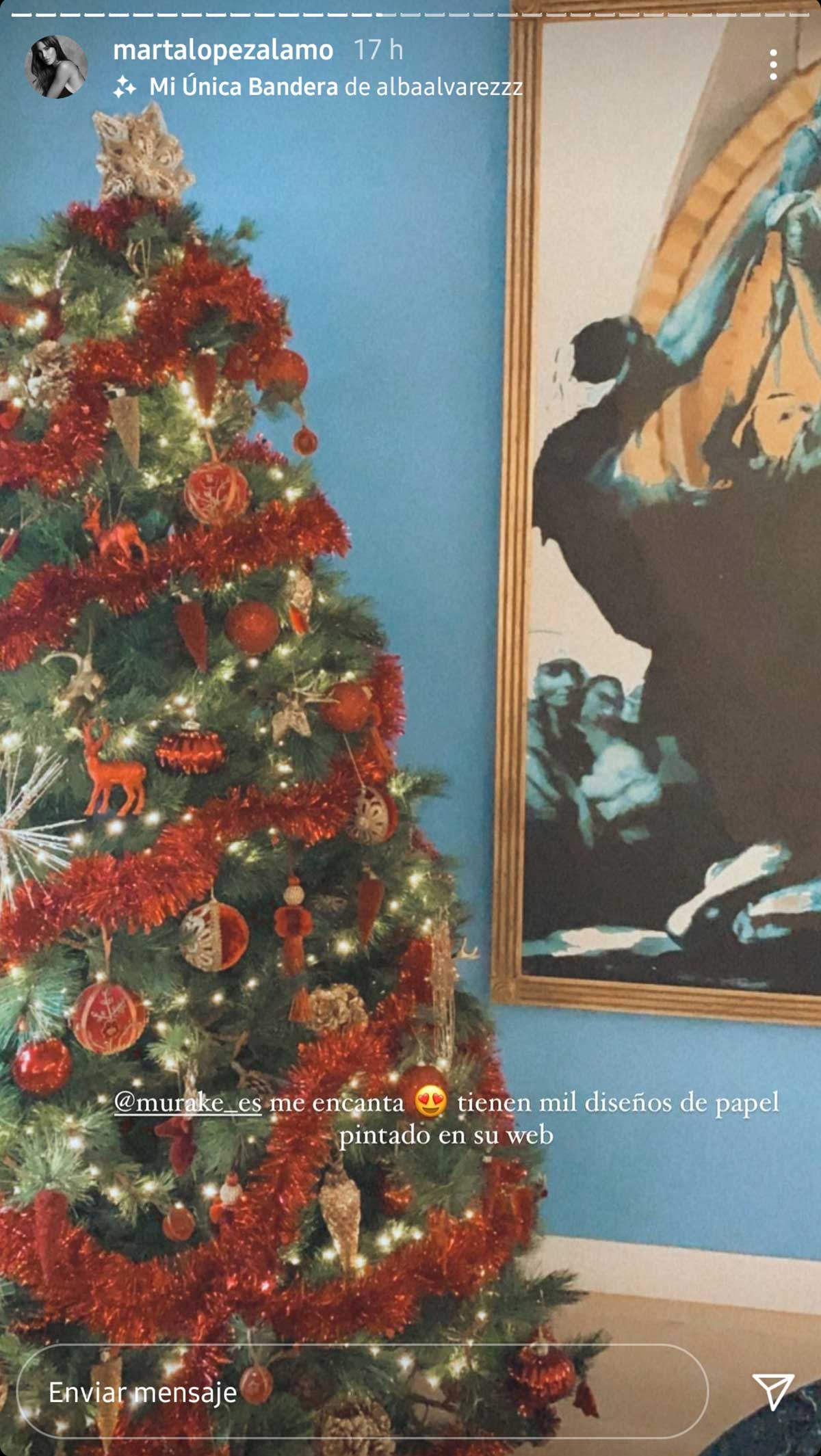 Marta López enseña la decoración de Navidad de la casa que comparte con Kiko Matamoros