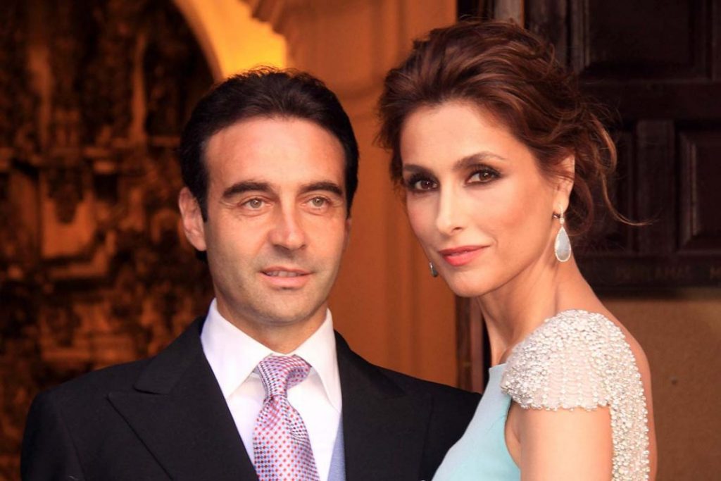 Paloma Cuevas y Enrique Ponce firman por fin su divorcio tras un año de espera