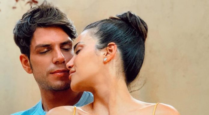 Diego Matamoros y Carla Barber, pillados besándose
