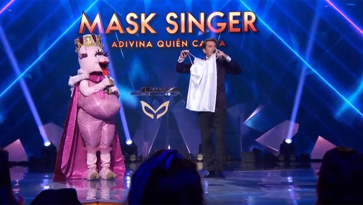 Se desvela el misterio: ¡Pastora Soler es el Pavo Real de 'Mask Singer'!