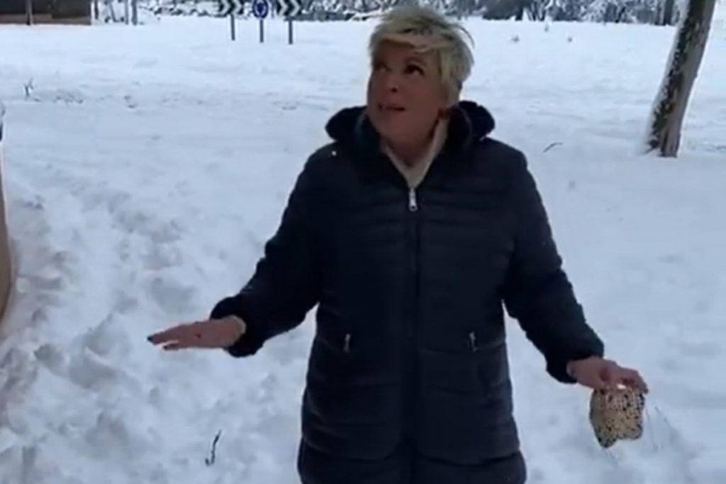De la extrema emoción de Terelu Campos al albornoz de Paz Padilla: los famosos disfrutan de la nieve
