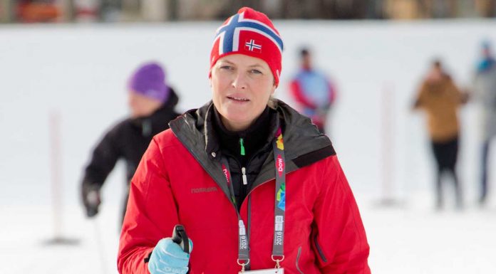 Mette-Marit de Noruega empieza el año en Urgencias tras un accidente de esquí